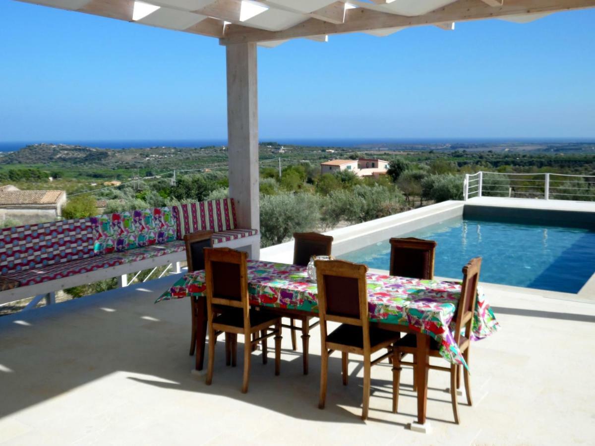 Bed and Breakfast La Casa Bianca Noto Esterno foto