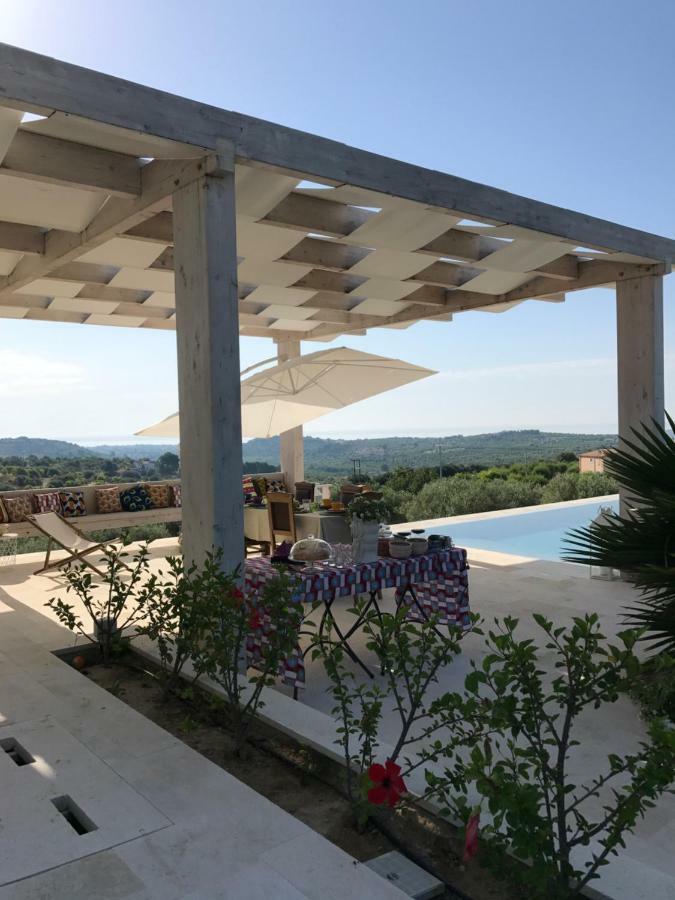 Bed and Breakfast La Casa Bianca Noto Esterno foto